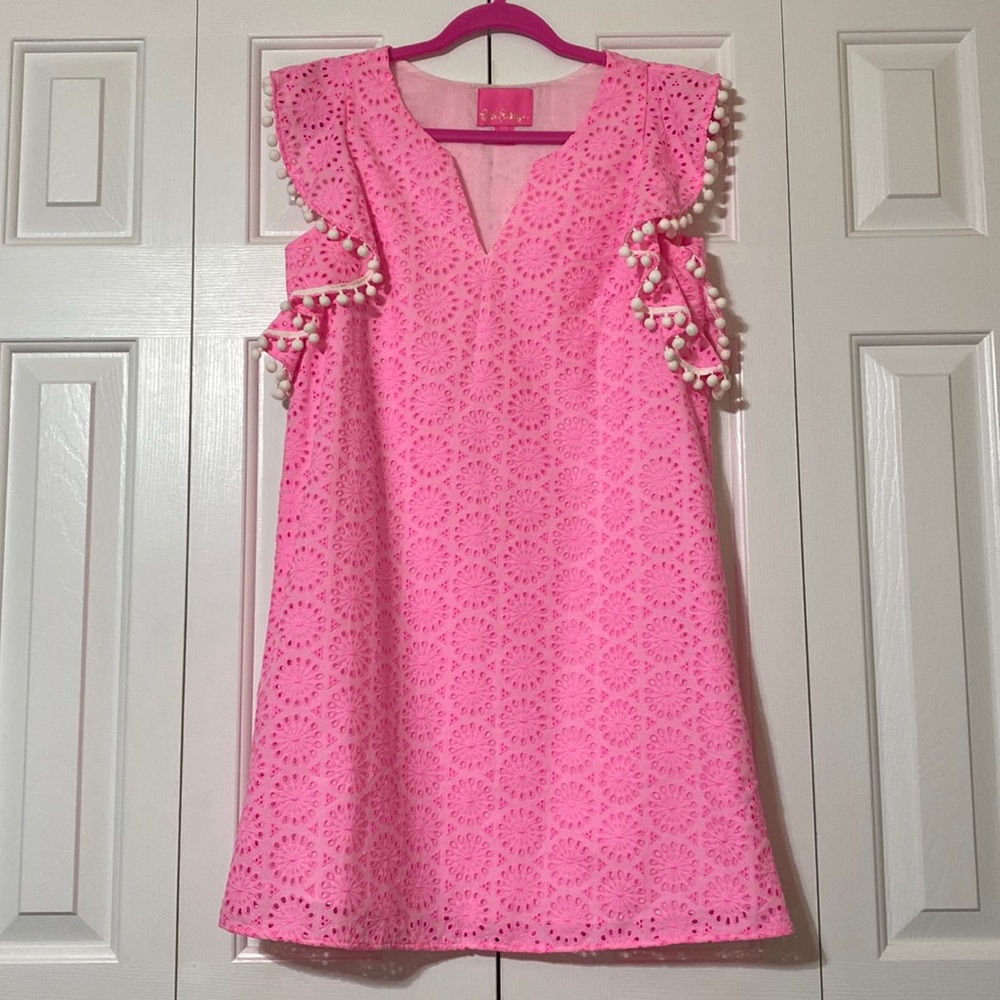 Lilly Pulitzer Astara Pink Eyelet Pom Pom Shift Dress! NWOT size SMALL